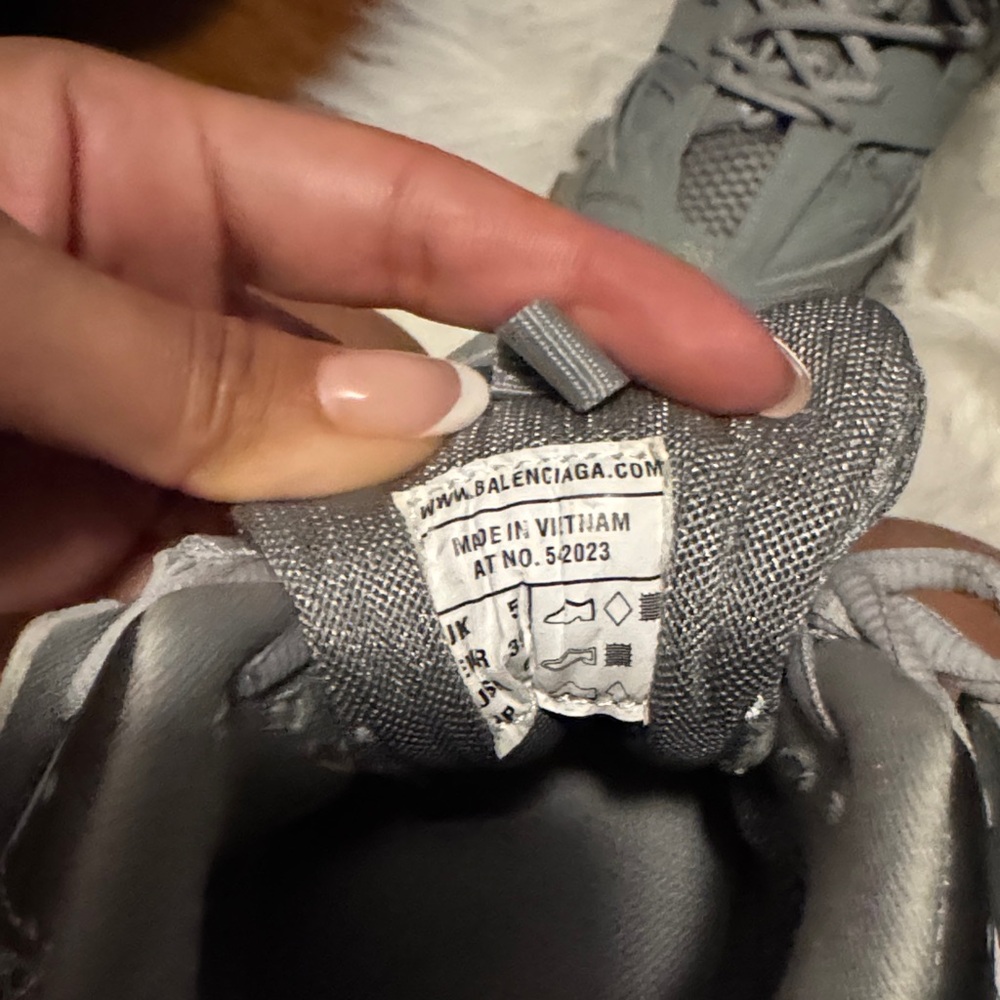 Balenciaga Light Gray Track s sneakers - Picture 3 of 4